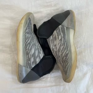 Yeezy Quantum Size 12